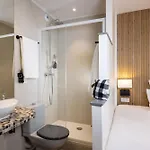 فندق كورنر ايفل باريس