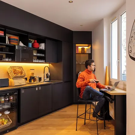 Korner Eiffel Hotel Paris