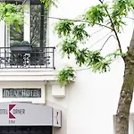 Korner Eiffel Hotel 3*
