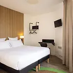 Korner Eiffel Hotel Paris