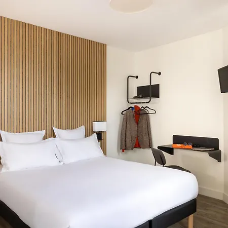Otel Korner Eiffel 3*