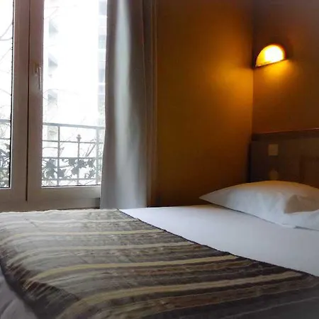 מלון Korner Eiffel פריז