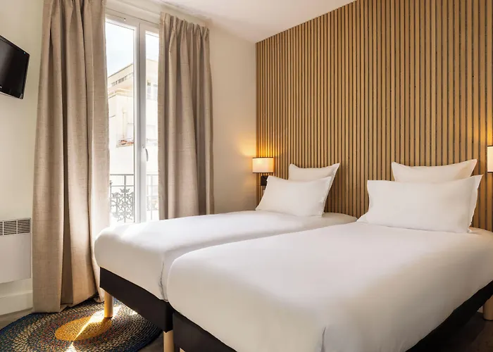 Korner Eiffel Hotel 3*