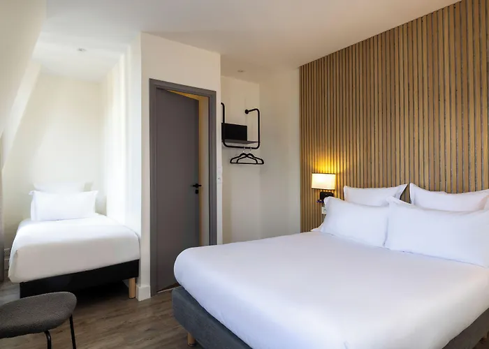 Korner Eiffel Hotel 3*