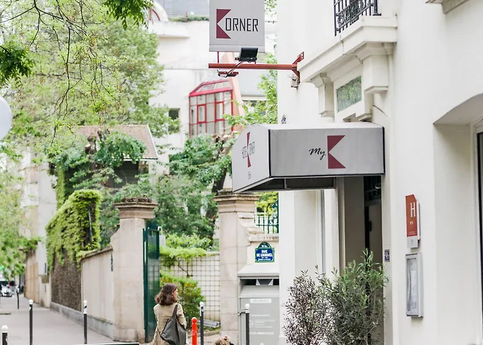 Hotel Korner Eiffel 3*