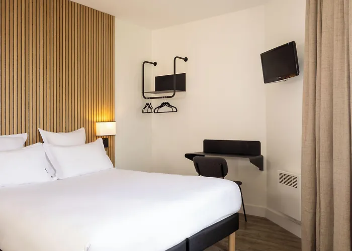 Korner Eiffel Hotel Paris