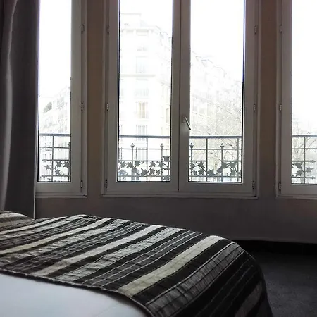 Korner Eiffel Hotel Paris
