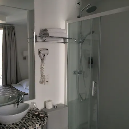 Korner Eiffel Hotel 3*